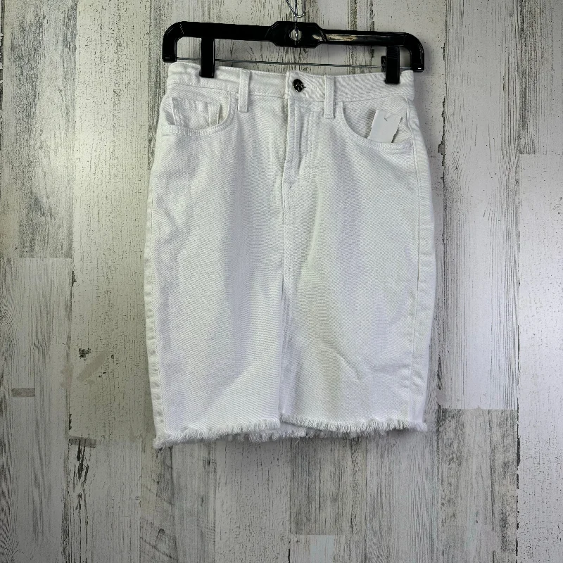 White Denim Skirt Mini & Short Clothes Mentor, Size 0